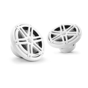 Par de alto-falantes coaxiais JL Audio M3-770X com grelha esportiva branca, de frente e de perfil