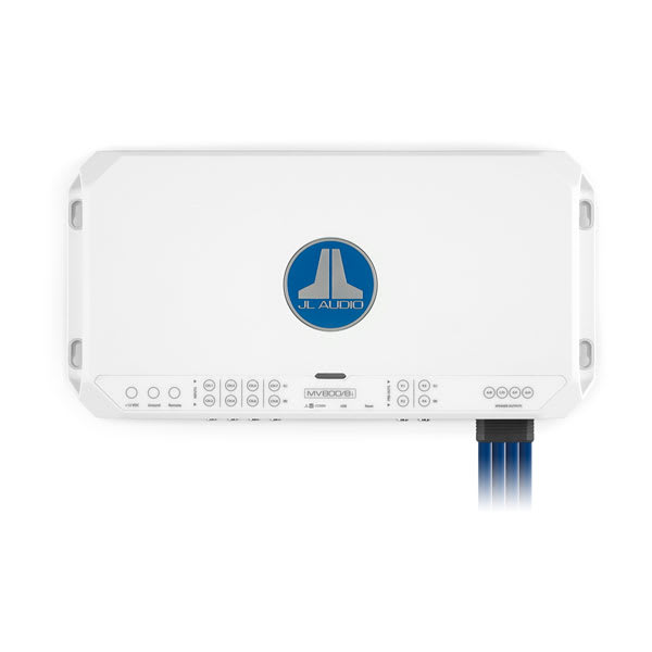 Amplificador marinizado JL Audio MV800/8i em chassi branco, visto de cima